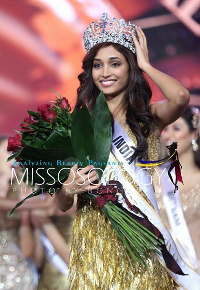 hoa hau sieu quoc gia 2016 vinh danh trang phuc viet nam