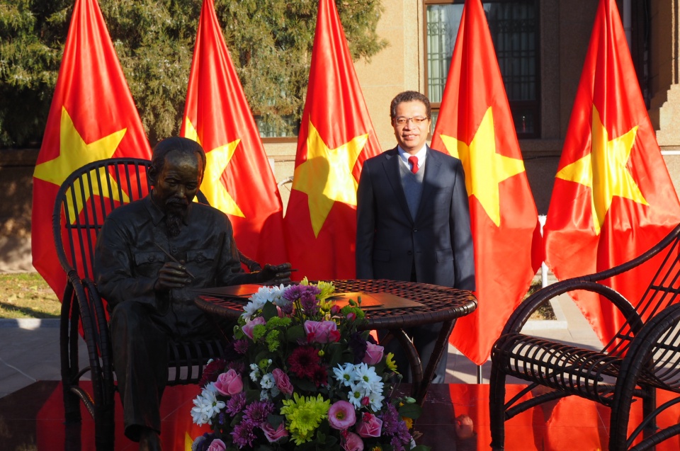 khanh thanh tuong bac ho tai bac kinh