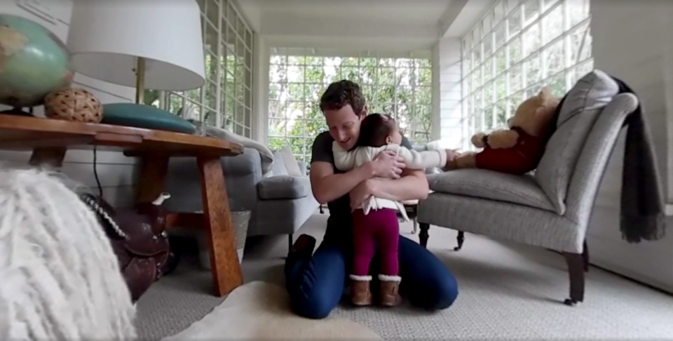 ceo facebook khoe nhung buoc di dau tien cua con gai theo cach dac biet