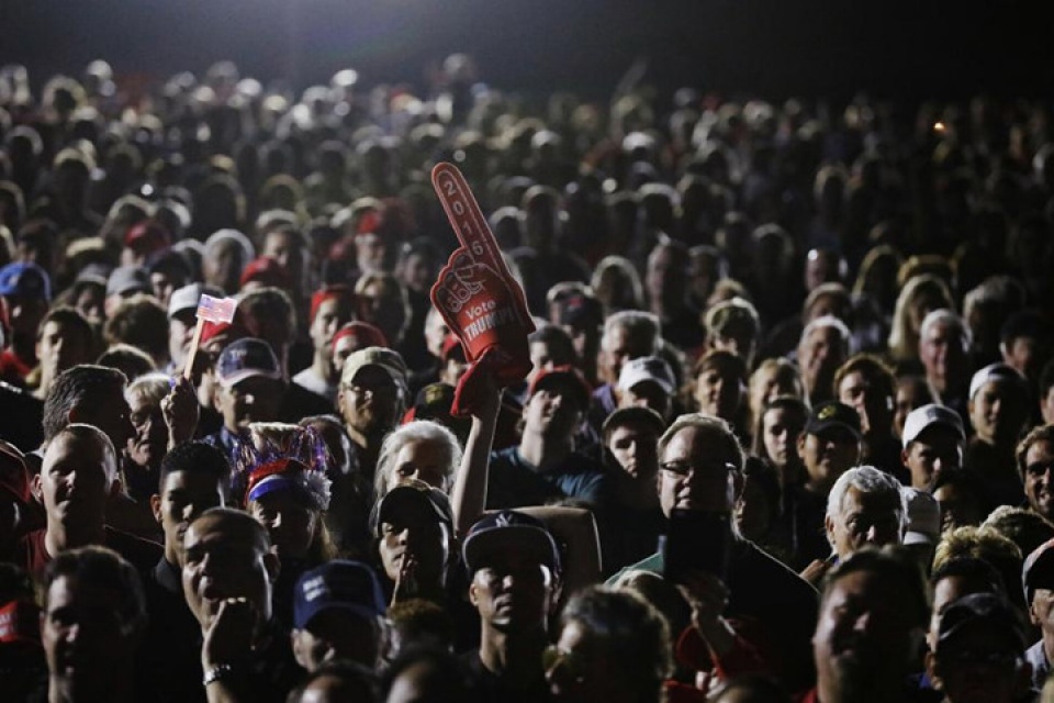 ong trump va chuyen di cam on nuoc my