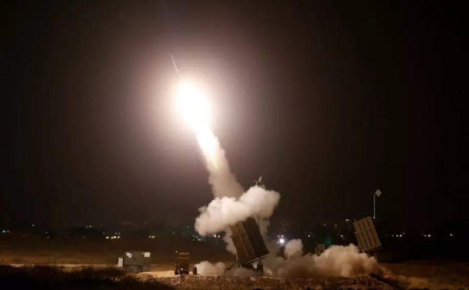 israel danh chan ten lua phong tu gaza