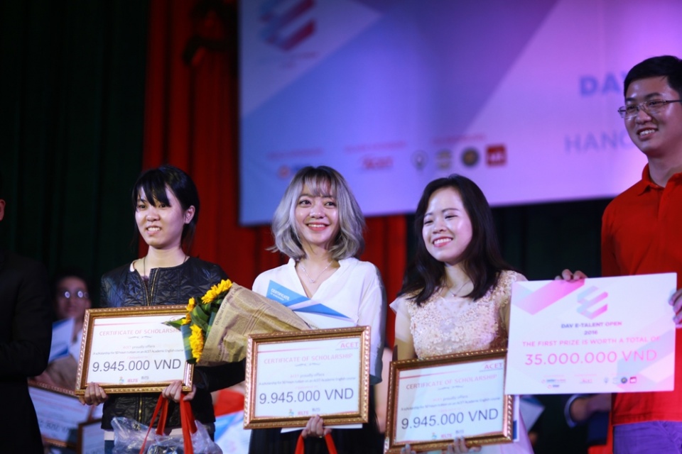 elite 3 gianh chien thang trong dem chung ket dav e talent open 2016