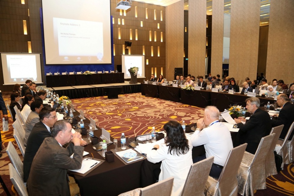 viet nam chia se ket qua trien khai nhieu sang kien tai som1 apec