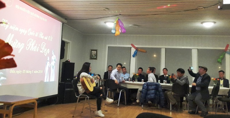 phat huy vai tro phu nu trong cong dong nguoi viet nam o na uy