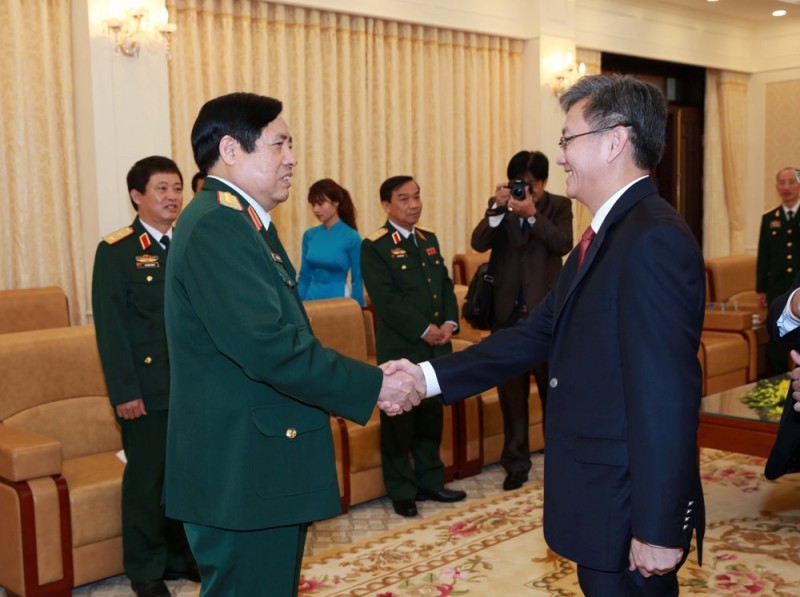 Vun đắp quan hệ đoàn kết đặc biệt Việt – Lào vun dap quan he doan ket dac biet viet lao