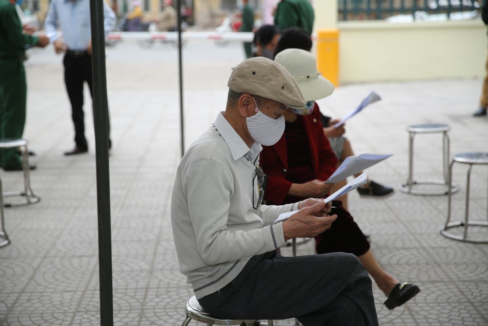 Thử nghiệm vaccine. (Ảnh: Đ.N)