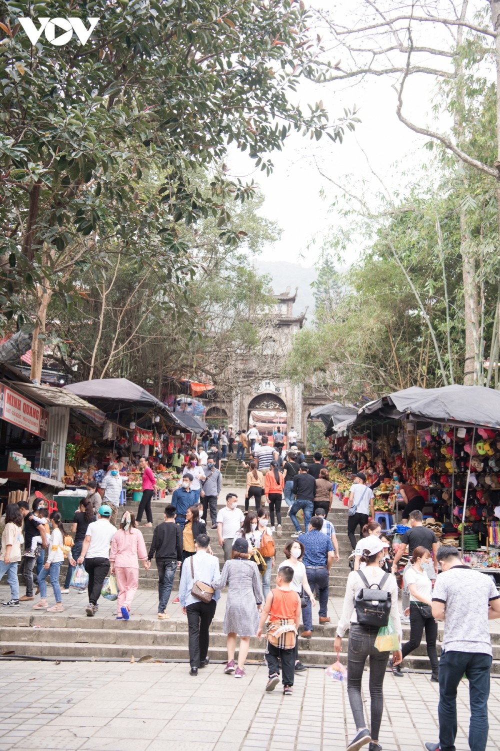 Lối vào chùa Thiên Trù.