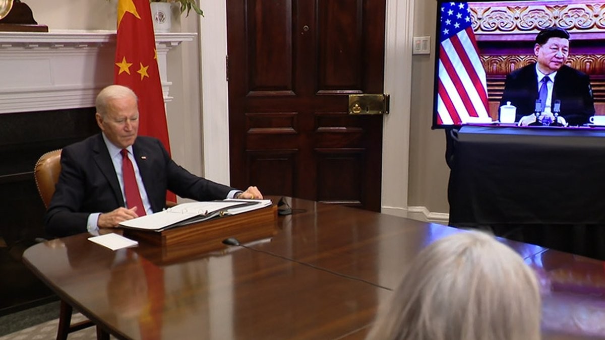 Tổng thống Mỹ và Chủ tịch Trung Quốc điện đàm, nhấn mạnh trách nhiệm quốc tế. (Nguồn: CNN)