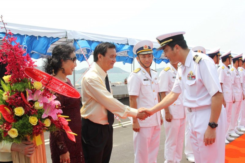 tau huan luyen luc luong tu ve tren bien nhat ban tham viet nam