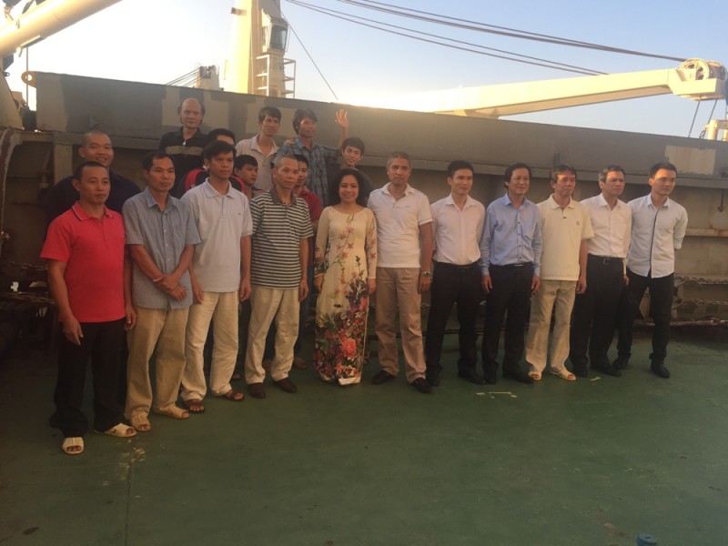 cac thuyen vien bi ket o maldives sap duoc ve nuoc