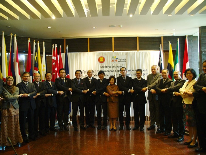 thuc day quan he hop tac asean lien minh thai binh duong