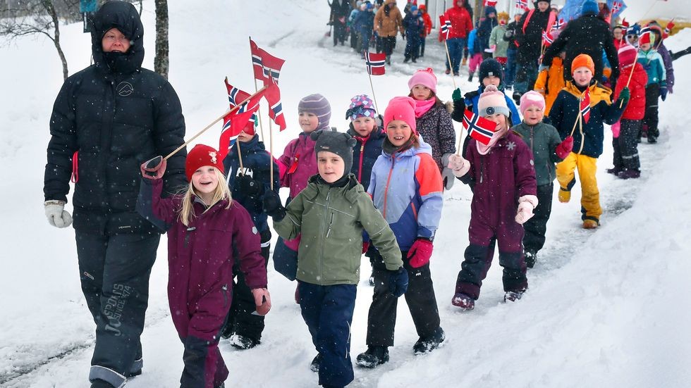 Lễ diễu hành trẻ em nhân ngày Quốc Khánh 17/5 tại thành phố Tromsø, phía Bắc Na Uy