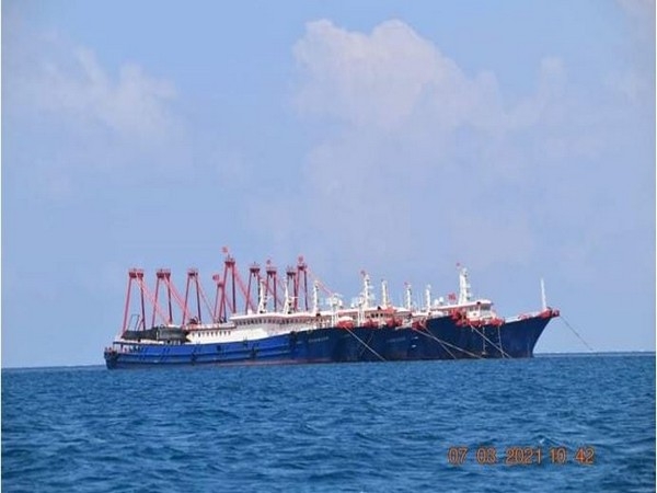 Nhật Bản phát hiện 4 tàu Trung Quốc xâm phạm lãnh hải nước này