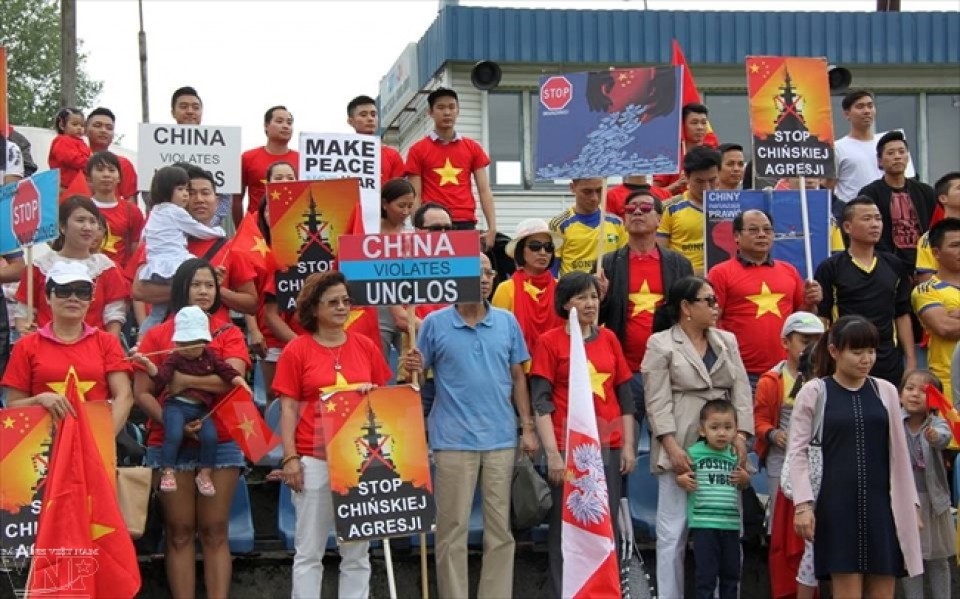 Người Việt tại Ba Lan hoan nghênh phán quyết của Tòa trọng tài nguoi viet tai ba lan hoan nghenh phan quyet cua toa trong tai