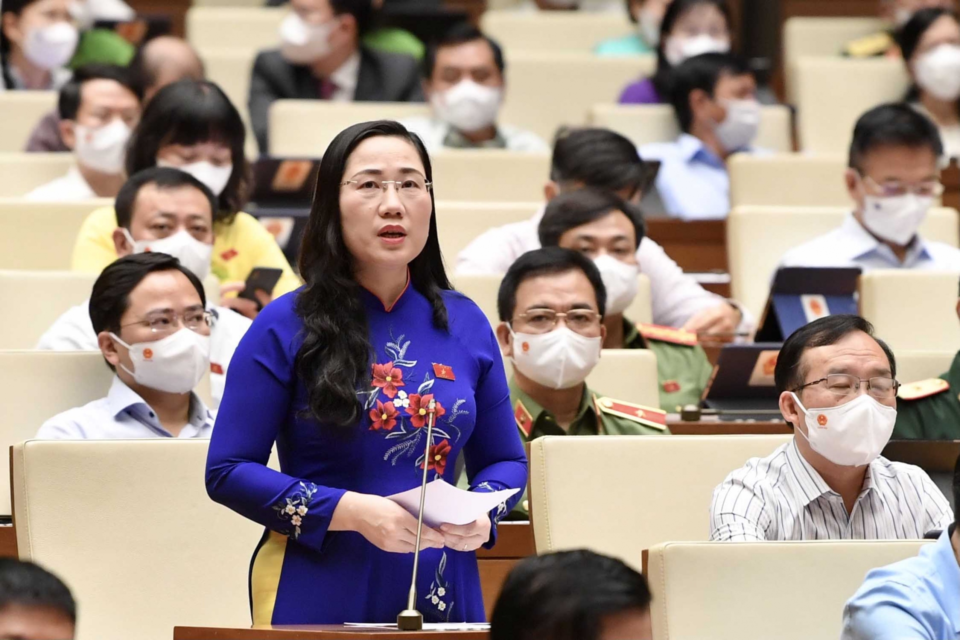 Chống dịch Covid-19: Quyết liệt nhưng không thái quá, cách ly mà không tách rời