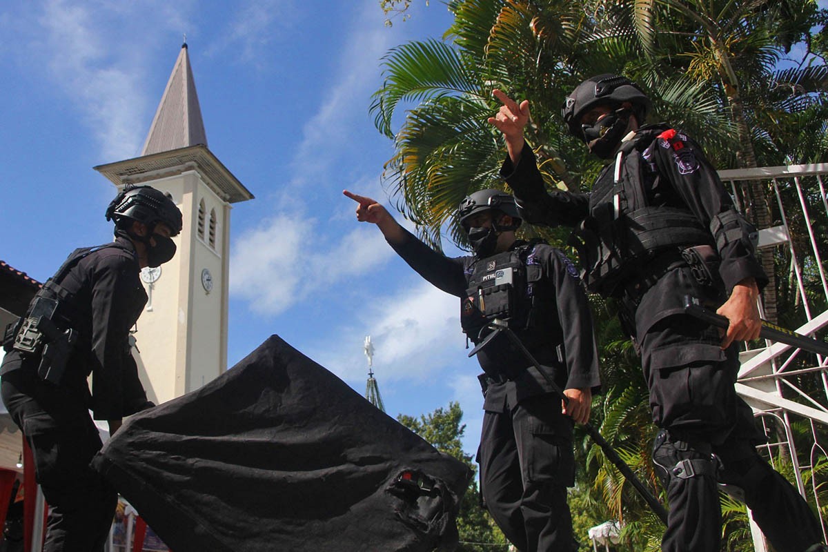 Indonesia: Cảnh sát quốc gia bắt giữ 13 nghi can khủng bố Indonesia: Cảnh sát quốc gia bắt giữ 13 nghi can khủng bố