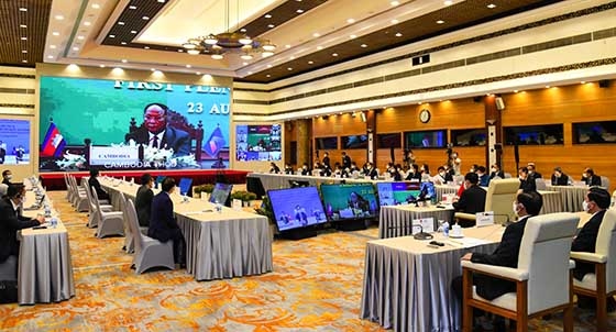 Chủ tịch Quốc hội Campuchia Samdech Akka Moha Ponhea Chakrei Heng Samrin phát biểu tại Phiên họp.a kỹ thuật số bao trùm trong ASEAN