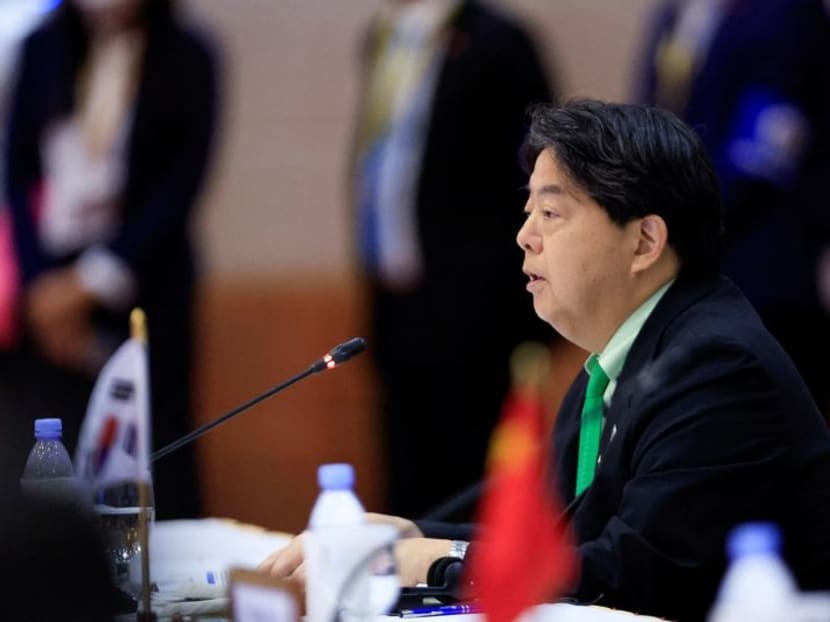 Ngoại trưởng Nhật trong cuộc họp ASEAN + 3 ở Phnom Penh, Campuchia. (Nguồn: AFP)