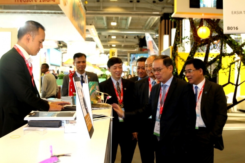 quang ba hinh anh viet nam tai hoi cho top resa phap