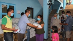 Khởi động đợt 4 chương trình hỗ trợ cho người gốc Việt tại Campuchia gặp khó khăn do dịch Covid-19