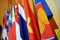 Tin tức ASEAN buổi sáng 24/9: Indonesia lại lập kỷ lục số ca nhiễm Covid-19; ASEAN tăng cường hợp tác quốc phòng, an ninh