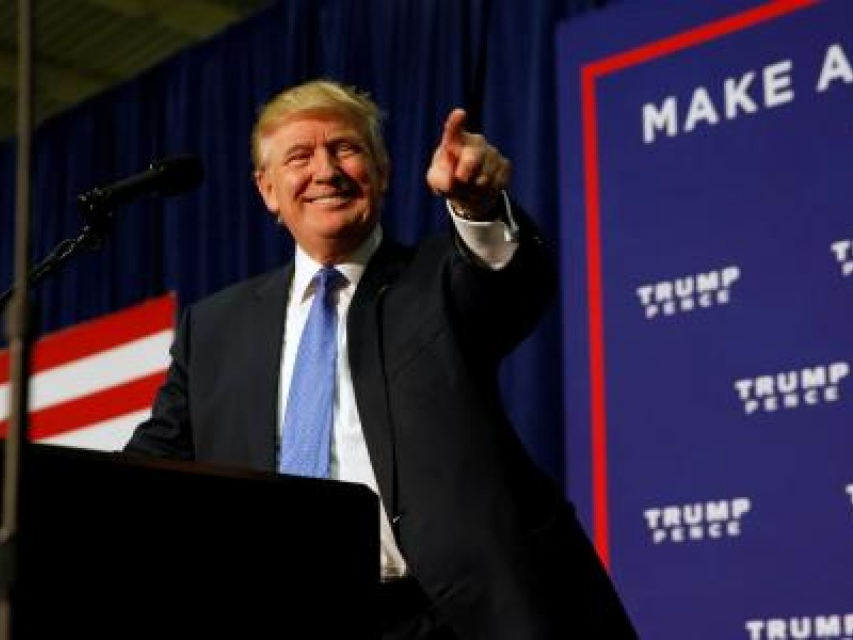 Ông Trump ca ngợi FBI đã có điều tra mới về bà Clinton
