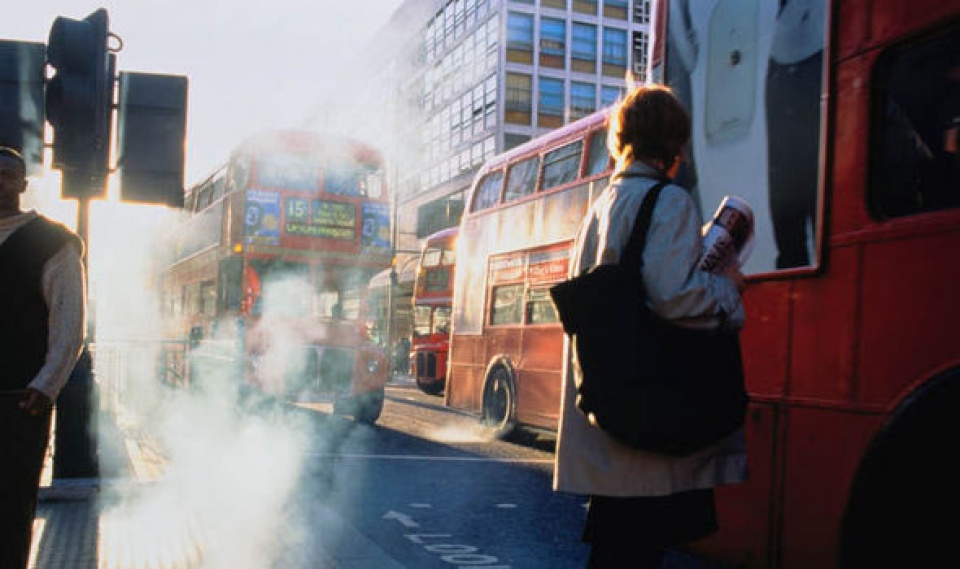 Ô nhiễm không khí và tiếng ồn làm tăng nguy cơ mắc cao huyết áp o nhiem khong khi va tieng on lam tang nguy co mac cao huyet ap