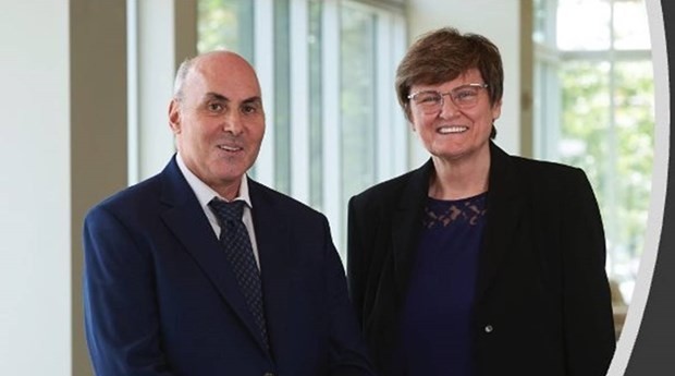 Hai nhà khoa học Katalin Kariko (phải) và Drew Weissman đã đi tiên phong trong công nghệ vaccine mRNA. (Nguồn: Lasker) Hai nhà khoa học Katalin Kariko (phải) và Drew Weissman đã đi tiên phong trong công nghệ vaccine mRNA. (Nguồn: Lasker)