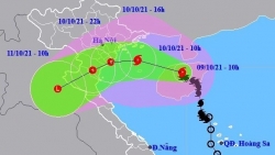 Bão KOMPASU cách Hải Phòng 170km; Đông Bắc Bộ và Thanh Hóa sẽ có mưa to đến rất to