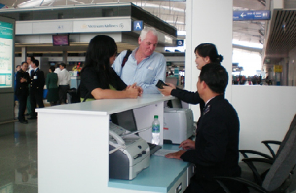 Thời hạn áp dụng quyết định tạm hoãn xuất cảnh không quá 3 năm? thoi han ap dung quyet dinh tam hoan xuat canh khong qua 3 nam