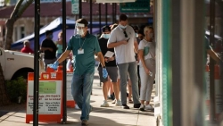 Covid-19: Thế giới tiến gần mốc 50 triệu ca nhiễm; Cảnh báo khó kiểm soát tại Mỹ do biểu tình hậu bầu cử