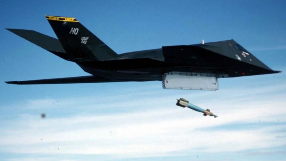 F-117. (Nguồn: Reuters)