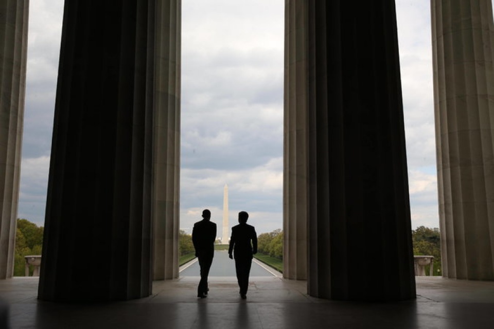 my nhat nhat tri theo doi chat che tau san bay trung quoc