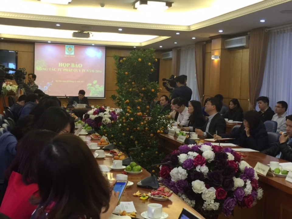 quy dinh moi nguoi so huu 1 o to 1 bien so la chua hop phap