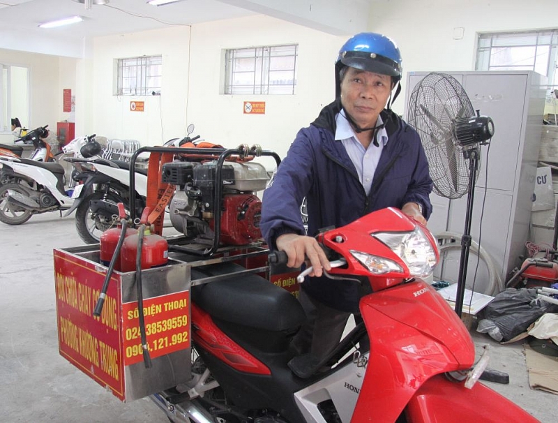 Học Bác, gương mẫu đi đầu trong mọi việc Học theo lời Bác, gương mẫu đi đầu trong mọi việc