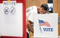 Tình báo Mỹ: Nga đang can thiệp bầu cử Mỹ, đẩy mạnh khả năng tái đắc cử của Tổng thống Trump