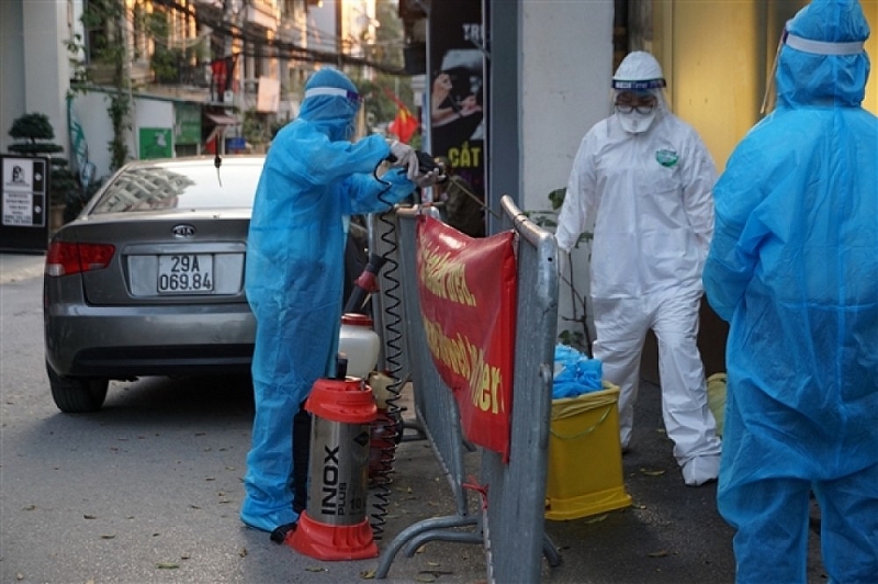 Phong tỏa khách sạn Somerset Westpoint số 2 Tây Hồ nơi bệnh nhân 2229 tử vong. Ảnh minh họa: VTC News