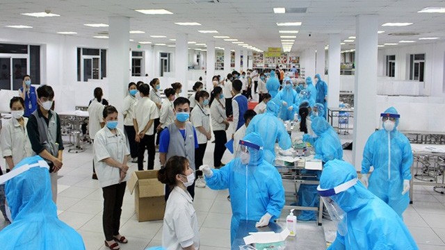 covid19 sang 152 ha noi bao dong hon 3500 cangay hai duong co 49 o dich phu huynh hai phong nom nop lo au khi con tro lai truong