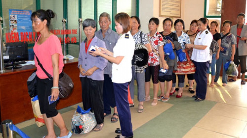 bo y te de nghi nang muc canh bao doi voi dich cum gia cam