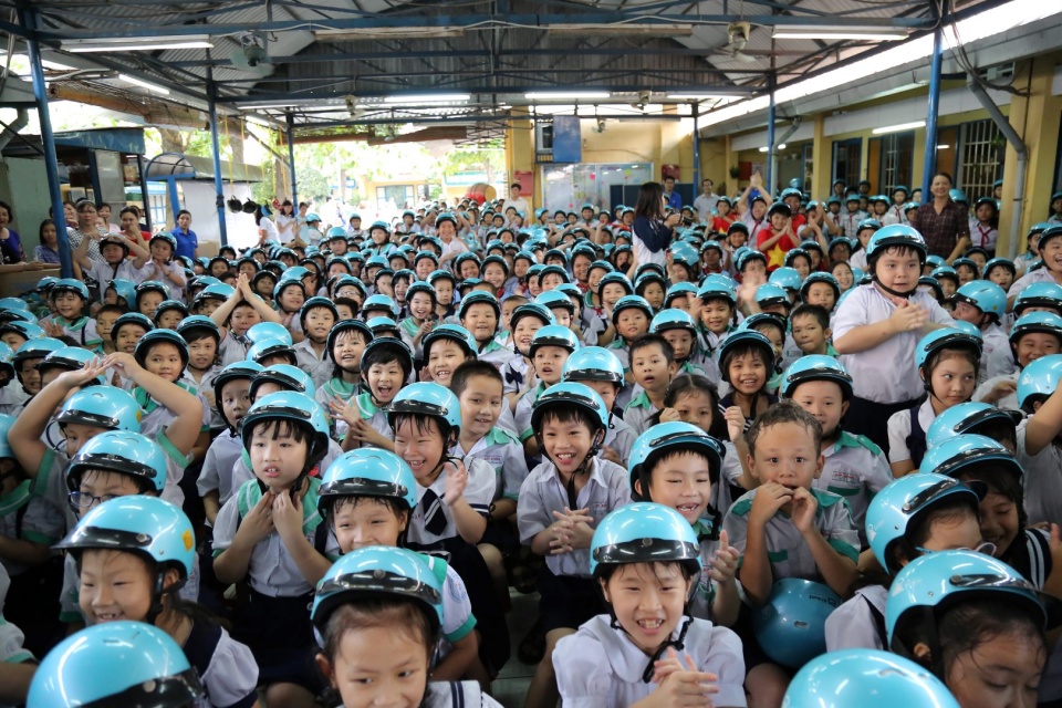 gan 600 hoc sinh huong ung du an mu bao hiem dat chuan cho gia dinh