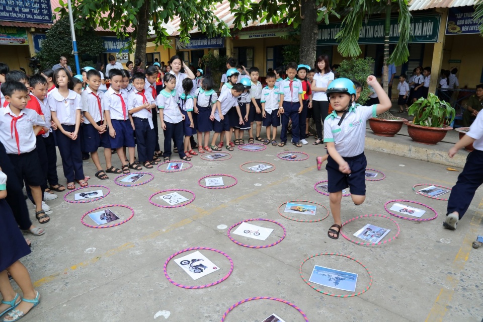 gan 600 hoc sinh huong ung du an mu bao hiem dat chuan cho gia dinh