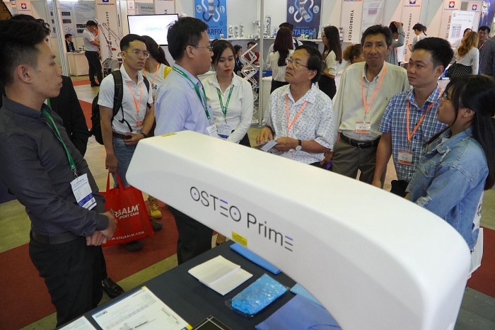 hon 500 doanh nghiep du trien lam y te quoc te viet nam 2020