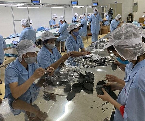 tang khau trang khang khuan cho truong hoc va luc luong tuyen dau chong dich covid 19