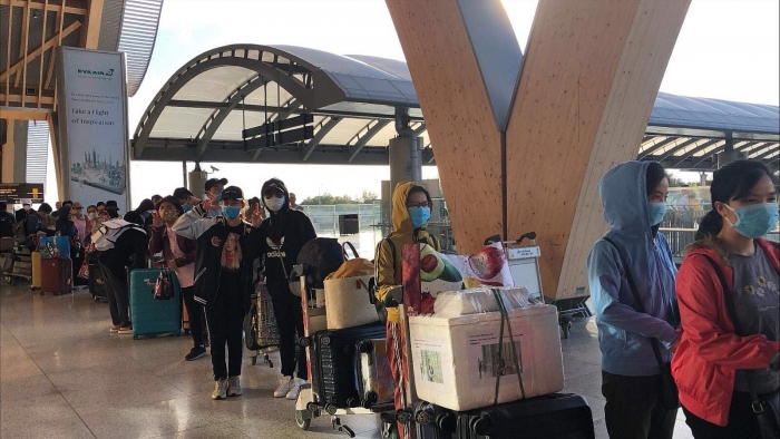 dich covid 19 dsq viet nam tai philippines nhap cuoc dua cong dan viet nam co nguyen vong ve nuoc