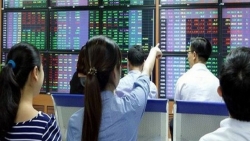 Thị trường chứng khoán ngày 17/3: Bán tháo chốt lời diện rộng, có nên bắt đáy?