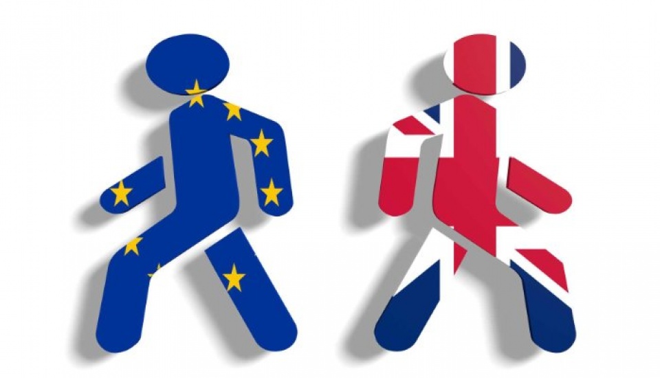 dong gop tai chinh thach thuc dau tien cho tien trinh brexit