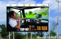 800 hoc sinh giao vien duoc tang mu bao hiem dat chuan