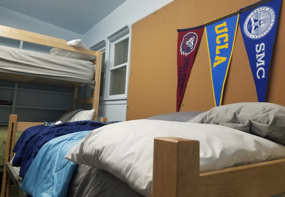 my ngay cang nhieu sinh vien lam vao canh vo gia cu