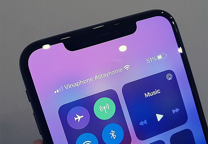 cac nha mang dong loat doi ten nhac nho nguoi dan hay o nha