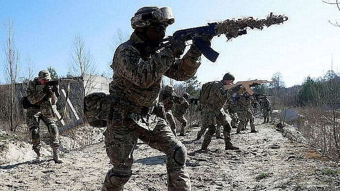 Mỹ, NATO 'nóng như lửa đốt', lo giữ chốt an toàn cho 'quả lựu đạn' Nga-Ukraine